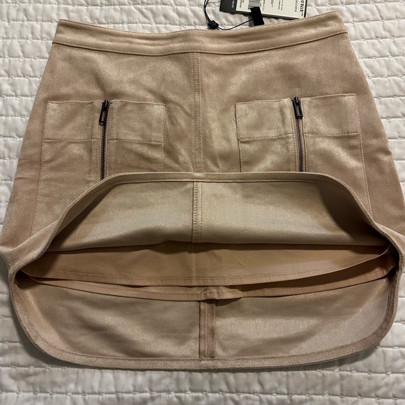 BCBGMAXAZRIA Pink Faux Suede Mini Skirt - XXS - Picture 7 of 9